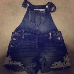 Cute jordache shorts overalls